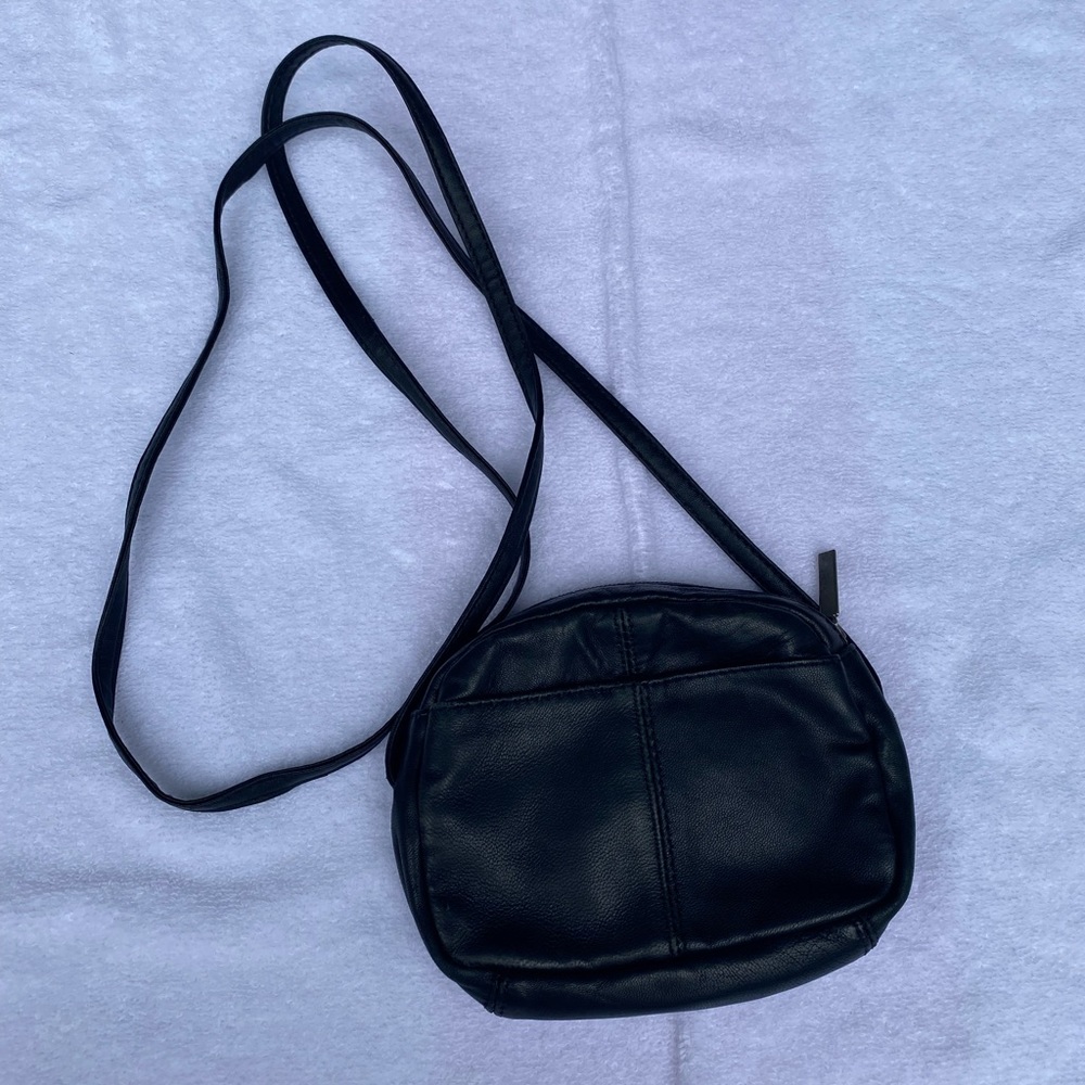 Wilson’s Leather Small Bag